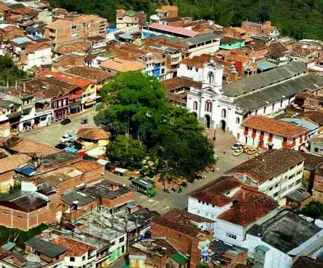 Tres personas fueron asesinadas en el barrio La Granja, ubicado en la cabecera municipal de Cocorná – Antioquia, el fin de semana del 20 de Julio 2024.