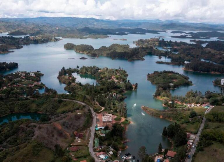 Nueva Vía para Descongestionar Zona de Embalses en el Oriente Antioqueño