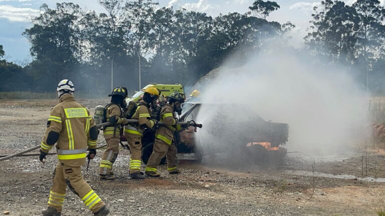 BOMBEROS RIONEGRO REALIZÓ EL PRIMER EJERCICIO CONJUNTO OPERACIONAL DE REENTRENAMIENTO Y DESTREZAS BOMBERILES “RENACER DEL FUEGO”