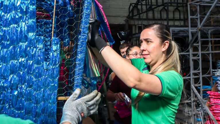 Marinilla enciende los Alumbrados Navideños 2024: Una Tradición de Luz y Creatividad.