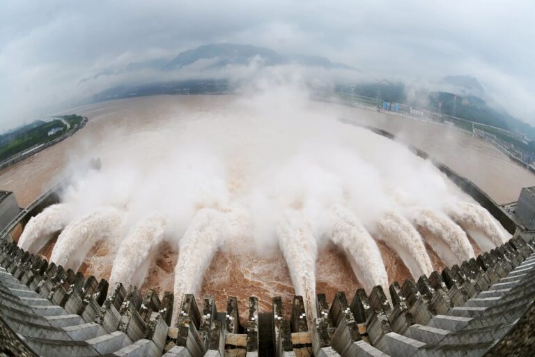 La Presa de las Tres Gargantas: La Megaconstrucción China que Puede Ralentizar la Rotación de la Tierra