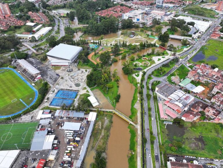 Inundaciones en Rionegro obligan a activar el PMU: Alcaldía atiende emergencias por lluvias