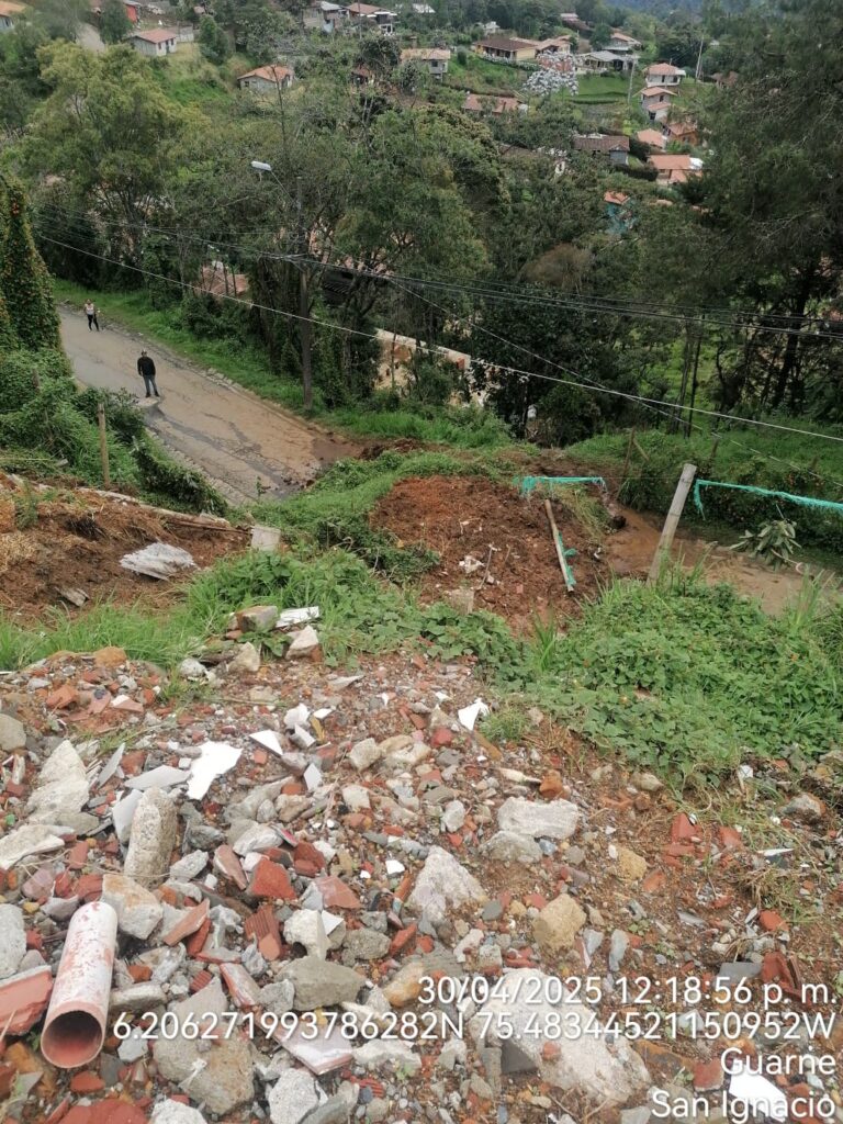 Deslizamientos en Guarne: Respuesta inmediata ante la ola invernal