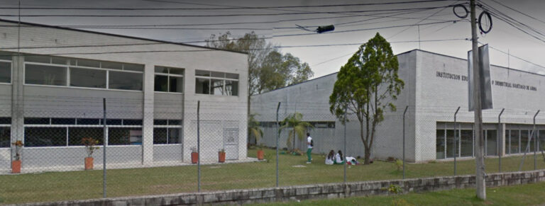 Conectando Futuros impulsa la orientación vocacional en la I.E Técnico Industrial Santiago de Arma de Rionegro