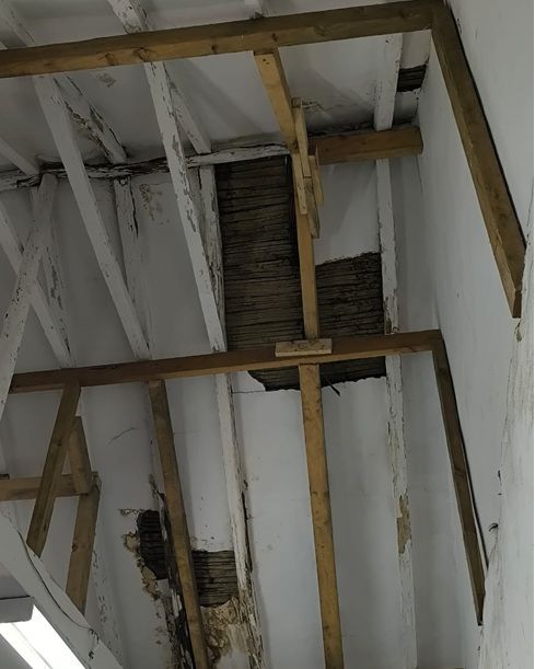 Casa de la Maestranza en Rionegro: riesgo de colapso obliga a desocupación y refuerza el llamado a proteger el patrimonio