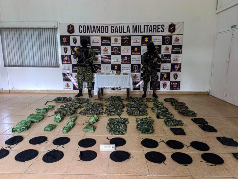 Gaula Militar Oriente desmantela depósito ilegal con material de guerra e intendencia en el Oriente antioqueño