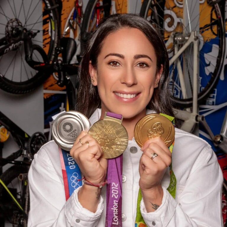 Mariana Pajón: La Reina del BMX que Llevó la Bandera de Colombia al Mundo