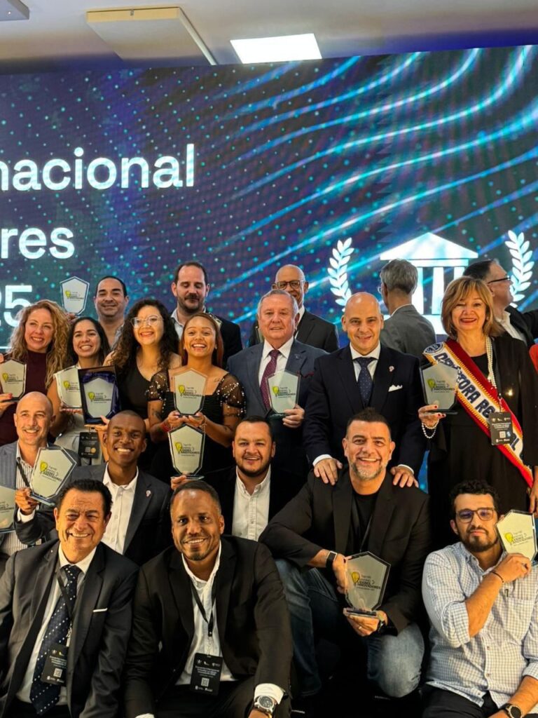 Rionegro brilla en Innovatec y Líderes Innovadores 2025 con reconocimientos en innovación y educación