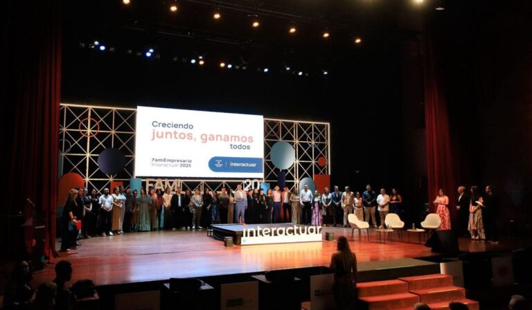 Famiempresario Interactuar 2025 fueron premiados 6 microempresas que representan la fuerza de un sector que avanza con propósito