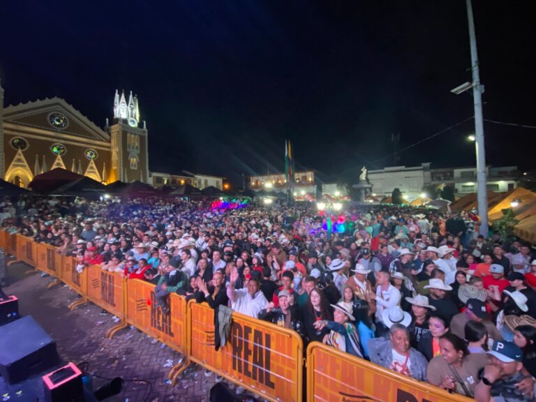 Abejorral vivió 10 días de alegría y cultura con las Fiestas del Arco 2025