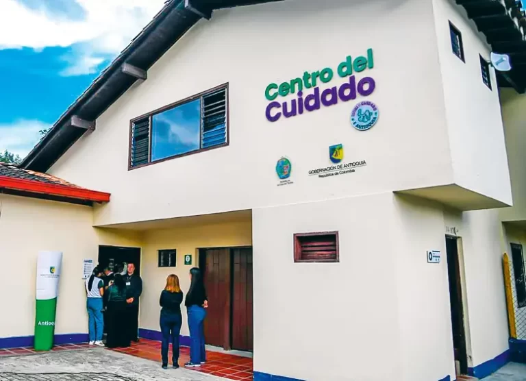 Centro de Atención para Mujeres en La Ceja, Antioquia: Innovación y Apoyo Comunitario