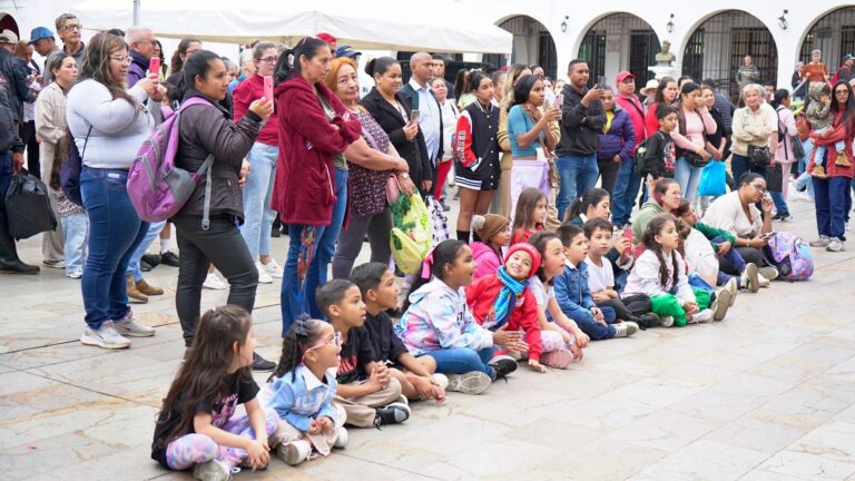 Festival de Teatro En Tus Zapatos 2025 cerró con más de 2.500 asistentes en Rionegro