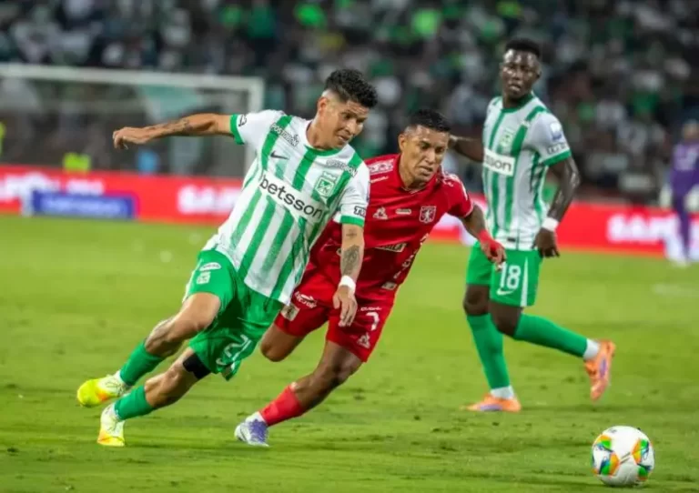 Jorman Campuzano celebra título con Atlético Nacional y envía emotivo mensaje a Boca Juniors sobre Marino Hinestroza rumbo a Argentina