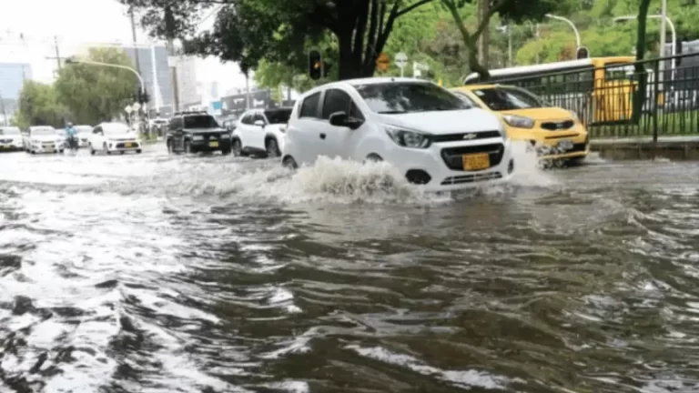 Impacto de Lluvias en Antioquia 2026: Causas, Pronóstico Ideam y Consejos de Preparación