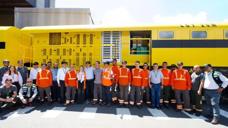 Metro de Medellín anuncia nueva reperfiladora y compra de 13 trenes para modernizar el sistema ferroviario en 2027