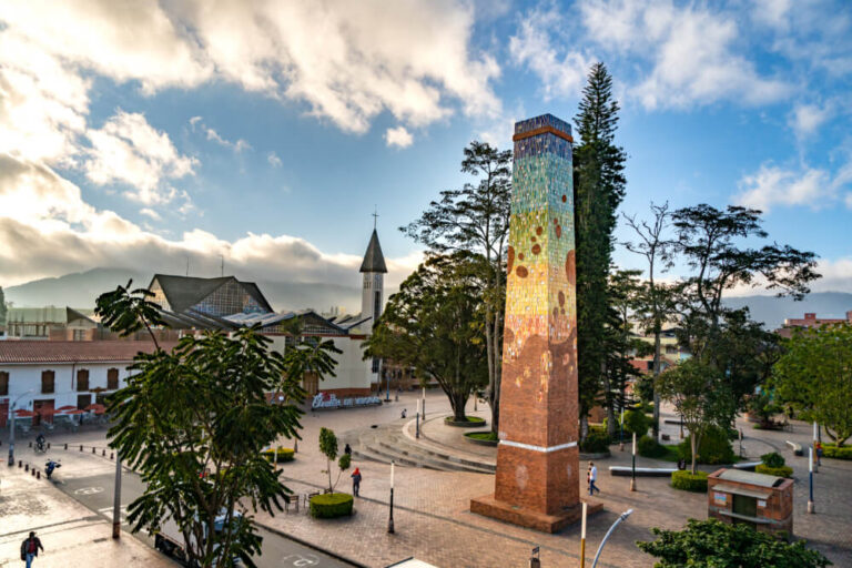 El Carmen de Viboral potencia el turismo endógeno y la riqueza natural en 2026