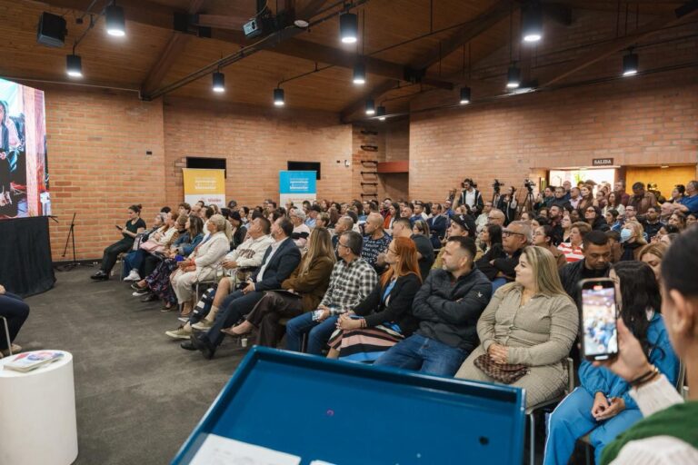 Rionegro firma el Plan Decenal de Educación 2026–2035 y se consolida como Ciudad del Aprendizaje