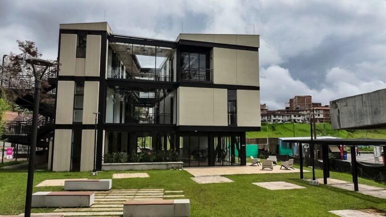 Rionegro lanza convocatoria para fortalecer empresas de base tecnológica y el talento innovador