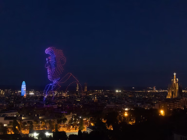 Récord mundial de drones en Barcelona: espectáculo inolvidable en la Sagrada Familia