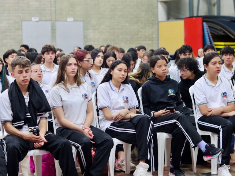 Inversión Histórica en Colegios de Rionegro: $8.500 Millones para Modernizar 23 Sedes Educativas