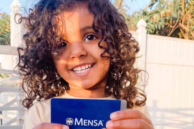 Kashe Quest, la niña prodigio de Los Ángeles con un coeficiente intelectual de 146 y miembro más joven de Mensa Estados Unidos