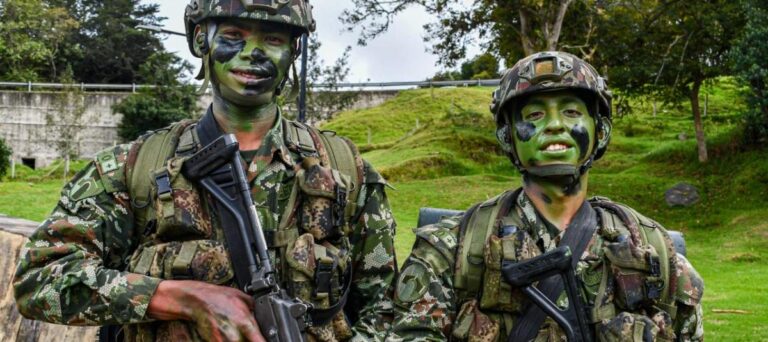Abelardo de la Espriella genera polémica por propuesta de cambios en el servicio militar obligatorio en Colombia