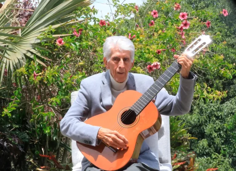 Héctor Ochoa murió a los 91 años: adiós al compositor antioqueño de “El camino de la vida”