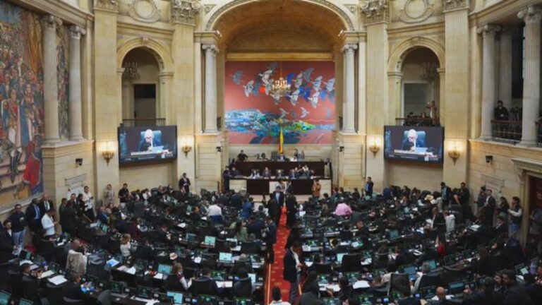 Cámara de Representantes levanta sesión de reforma pensional tras votar solo tres artículos